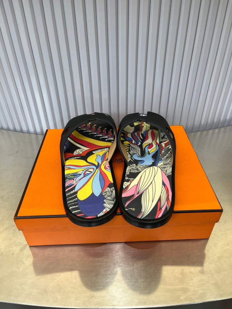 H**me5 slippers